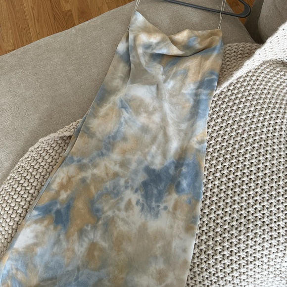 STUNNING cowl neck slip dress with a dreamy print size S - Picture 2 of 4